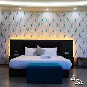 Le Six Hotel And Resort